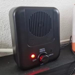 Přijato ultrazvukové zařízení proti štěkání psa od zákaznice J***a