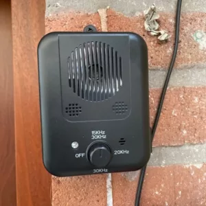 Obdržel Ultrazvukové zařízení proti štěkání psa od zákazníka T***r