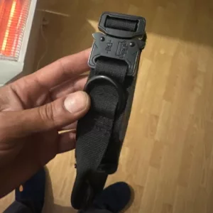 Obdržel jsem taktický obojek pro psy s kovovou přezkou od zákazníka A****e.