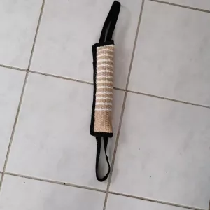 Přijatá tahací hračka na výcvik psa od zákazníka U***q.